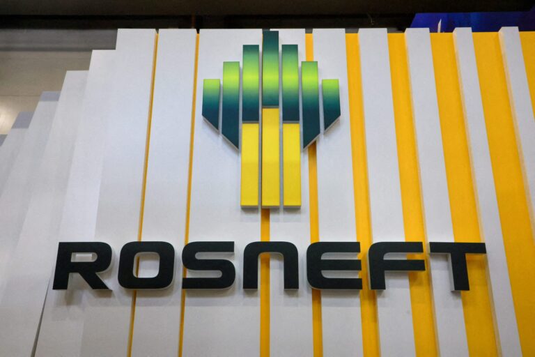 Rosneft, Reliance agree biggest ever India-Russia oil supply deal rosneft,-reliance-agree-biggest-ever-india-russia-oil-supply-deal